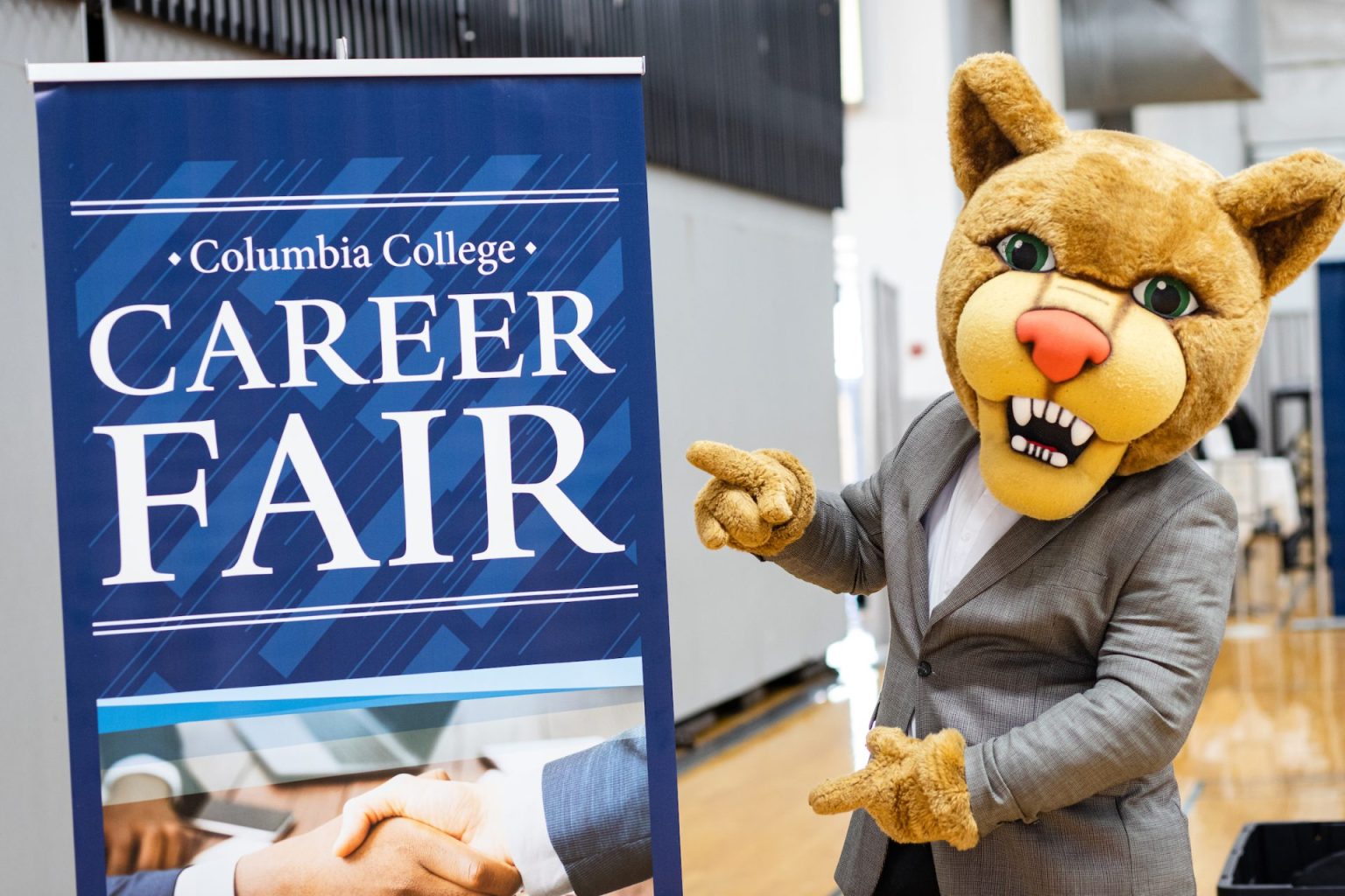 230215 career fair aw 1637 002