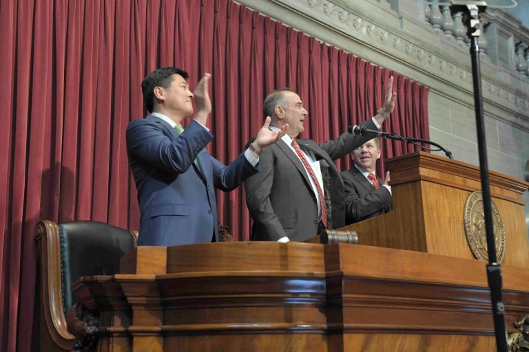 hjukp7 q 2048x1365 1