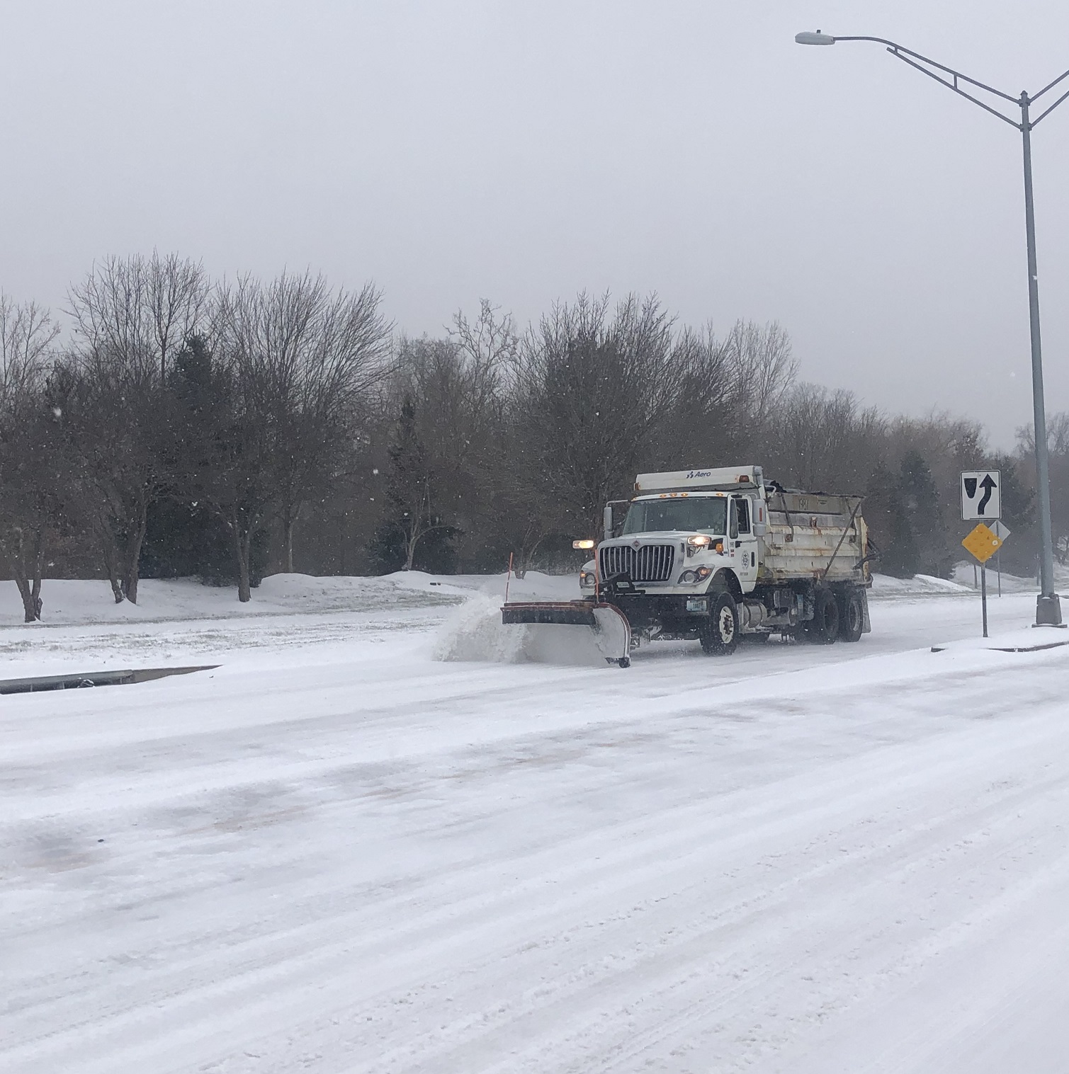 snow plow driving scott blvd jan. 5 2025 (002)